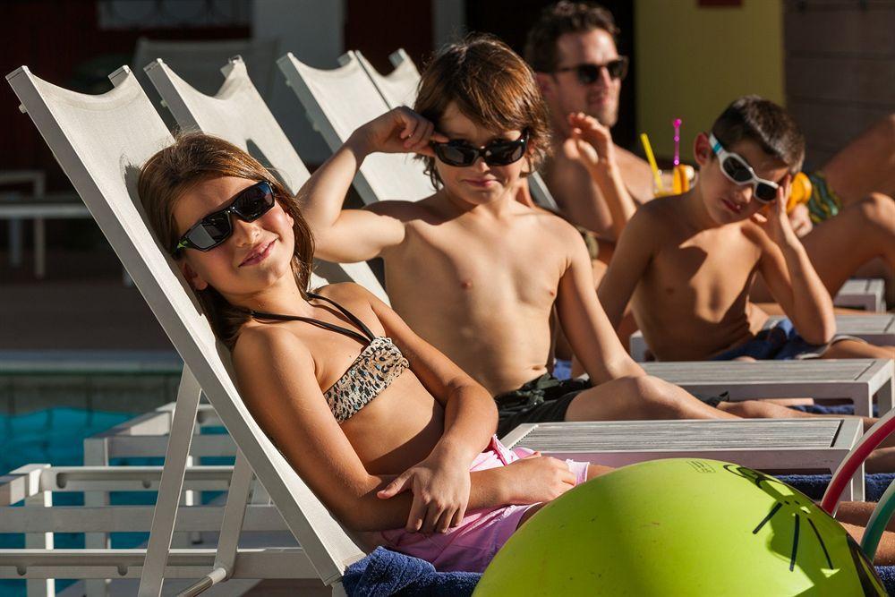 Club Hotel E Residence La Vela Torbole Sul Garda Eksteriør bilde