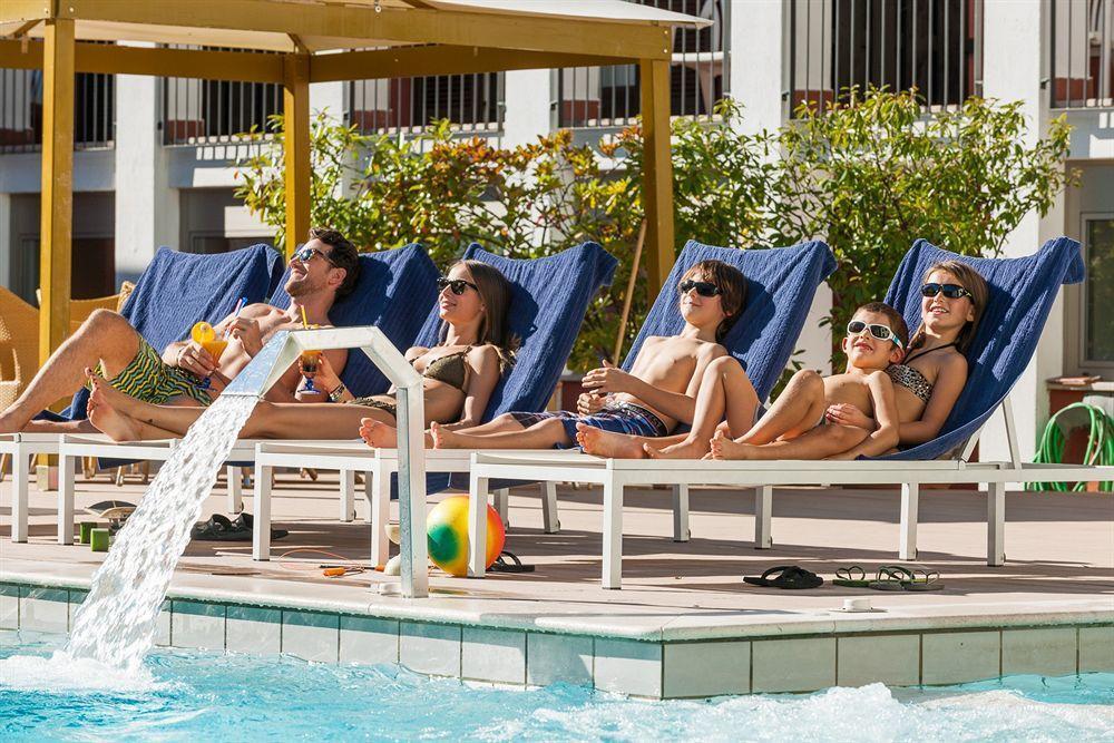 Club Hotel E Residence La Vela Torbole Sul Garda Eksteriør bilde